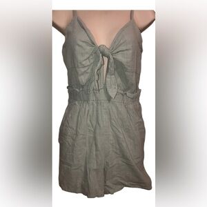Elegant Green‎ cutout Sleeveless romper One Clothing junior sz Large